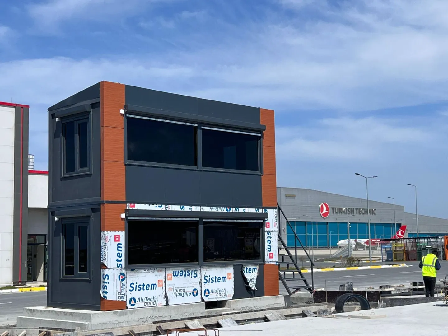 İKİ KATLI KOMPOZİT KAPLAMA OFİS